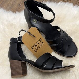 FRYE Women's Black Block Heel strappy Sandals size 7